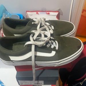 Women’s olive green vans
